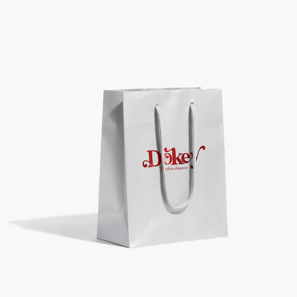 Wholesale Eco-Friendly White Art Paper Bag with Flat Handle Microwave Aseptic Safe for Clothing Boutique Gift Packaging