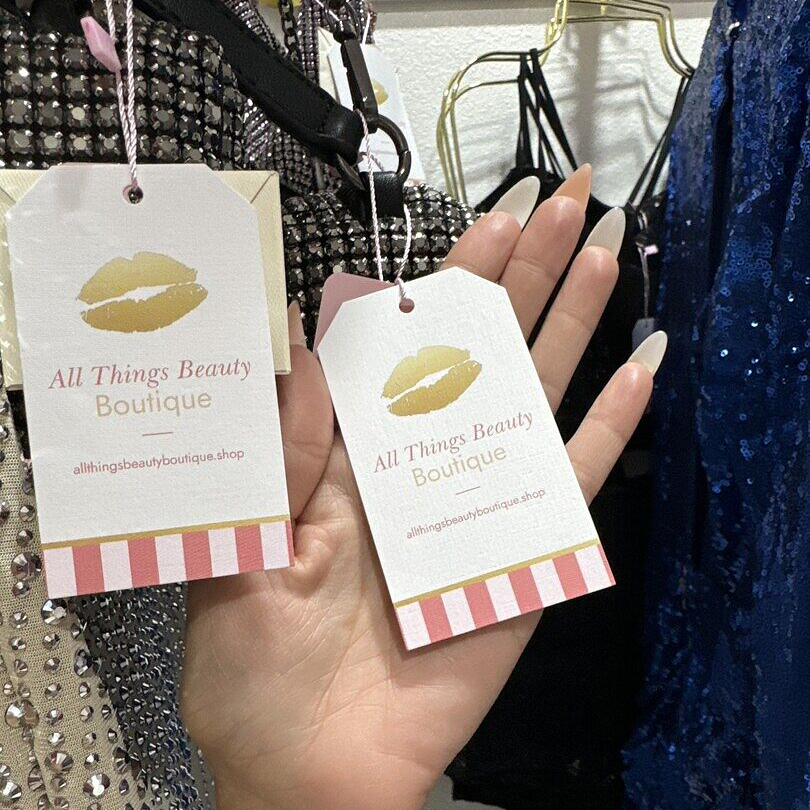 Custom Logo Printed Paper Hang Tags for Clothing Apparel Made Cardboard Barcode Feature for Retail Display Brand Identification